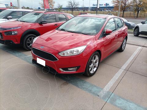 foto Ford Focus 5P 2.0L SE Plus Aut usado (2015) color Rojo Bari precio $2.750.000
