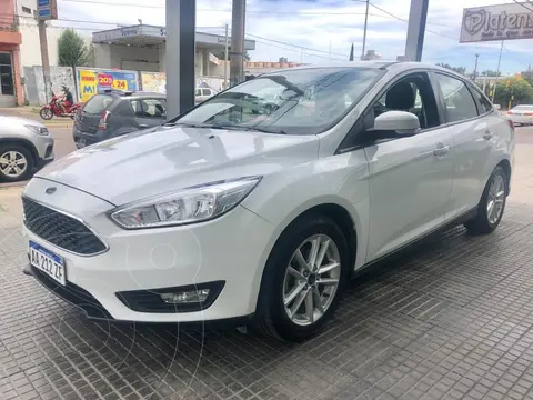 Ford Focus FOCUS L/16 1.6 4 P S usado (2016) color Blanco precio $6.600.000