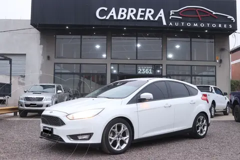 Ford Focus 5P 2.0L SE Plus usado (2015) color Blanco precio $17.500.000