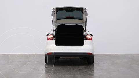 foto Ford Focus 5P 2.0L SE Plus Aut usado (2017) color Blanco Oxford precio $1.920.000