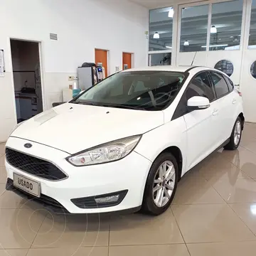 Ford Focus 5P 1.6L S usado (2016) color Blanco Oxford precio $17.500.000