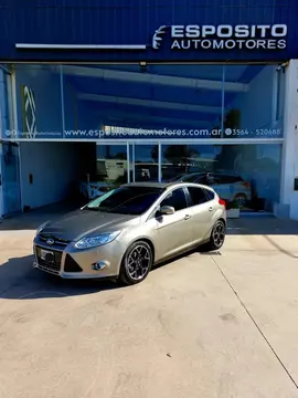 foto Ford Focus FOCUS L/14 2.0 5 P TITANIUM usado (2014) color Beige precio $16.000.000