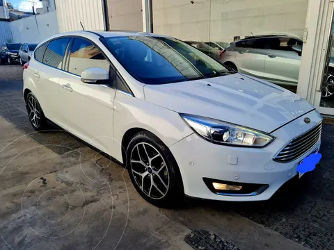 Ford Focus 5P 2.0L Titanium Aut usado (2019) color Blanco precio $16.900.000