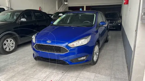 Ford Focus 5P 1.6L S usado (2017) color Azul Aurora precio $17.490.000