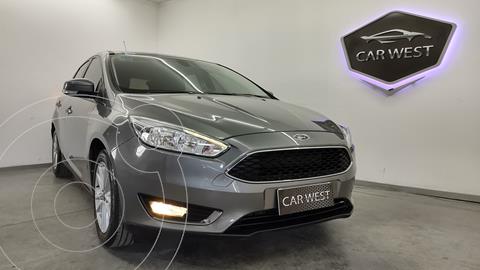 foto Ford Focus 5P 2.0L SE usado (2017) color Gris precio $2.090.000