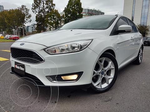 foto Ford Focus 5P 2.0L SE Plus usado (2016) color Blanco Oxford precio $1.890.000