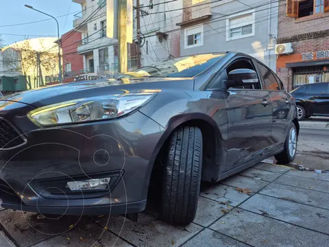 Ford Focus 5P 2.0L SE Aut usado (2019) color Gris Mercurio precio $22.000.000