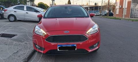 Ford Focus 5P 1.6L S usado (2018) color Rojo Bari precio $1.650.000