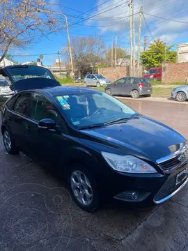 Ford Focus 5P 2.0L Ghia usado (2013) color Negro precio u$s13.000