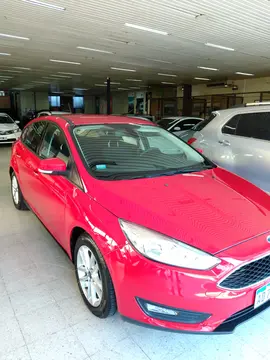 Ford Focus 5P 1.6L S usado (2019) color Rojo Bari precio $22.000.000