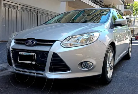 Ford Focus 5P 2.0L SE Plus Aut usado (2015) color Plata Metalizado precio u$s14.000