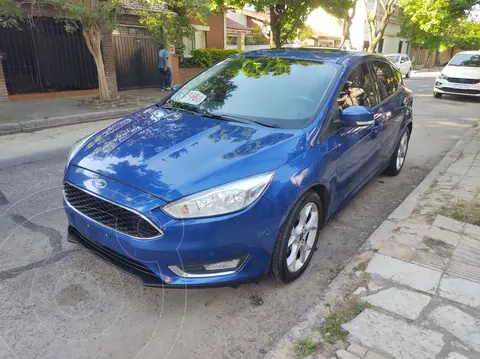 Ford Focus 5P 2.0L SE Plus Aut usado (2018) color Azul precio u$s13.500