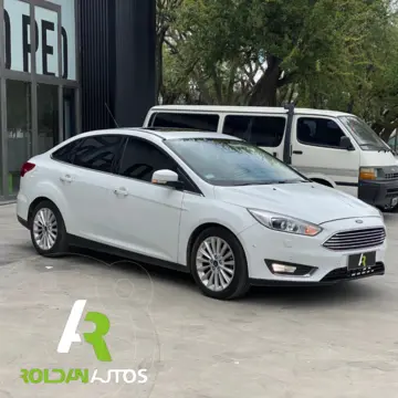 Ford Focus 5P 2.0L Titanium Aut usado (2016) color Blanco financiado en cuotas(anticipo $1.680.000)