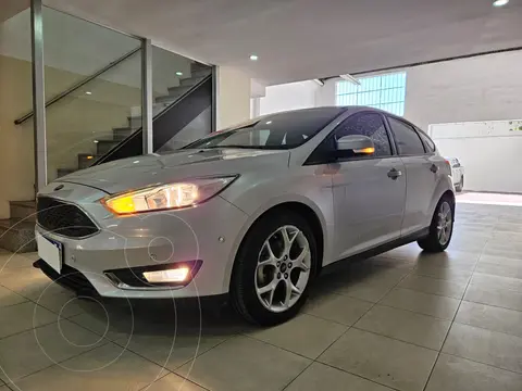 Ford Focus 5P 2.0L SE Plus usado (2019) color Gris Mercurio precio u$s16.500