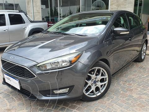 foto Ford Focus FOCUS L/16 2.0 5 P SE usado (2015) color Gris Oscuro precio $1.990.000