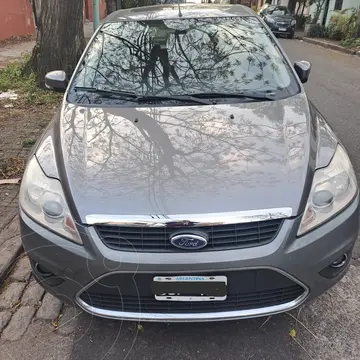 Ford Focus 5P 2.0L Ghia usado (2010) color Gris precio u$s8.700