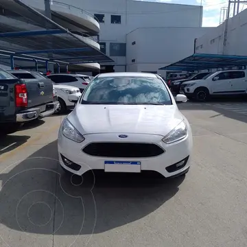 Ford Focus 5P 1.6L S usado (2018) color Blanco precio $5.490.000