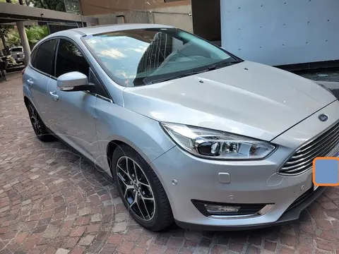 foto Ford Focus 5P 2.0L Titanium Aut usado (2017) color Plata Metalizado precio $5.500.000
