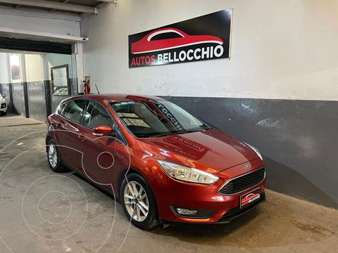 foto Ford Focus 5P 2.0L SE usado (2019) color Rojo Bari precio $2.700.000