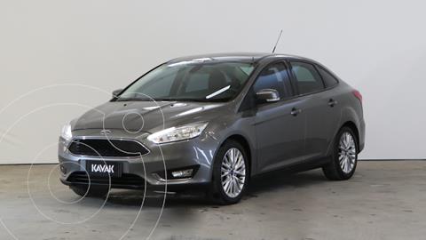foto Ford Focus 5P 2.0L SE Plus usado (2017) color Gris Mercurio precio $1.840.000