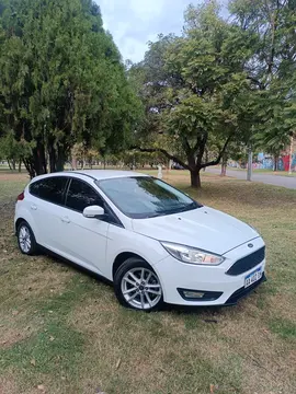 Ford Focus 5P 1.6L S usado (2016) color Blanco precio $17.500.000