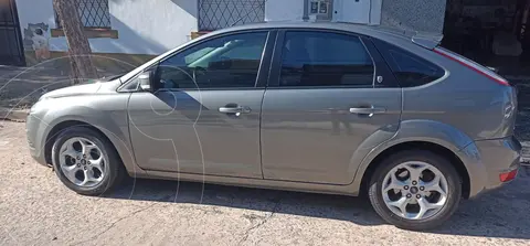 Ford Focus 5P 2.0L Ghia Aut usado (2013) color Gris precio u$s11.300