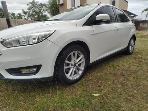 Ford Focus 5P 1.6L S usado (2016) color Blanco precio $15.000.000