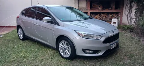 Ford Focus 5P 2.0L SE usado (2017) color Plata Metalizado precio $20.900.000
