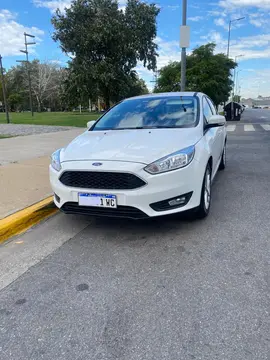 Ford Focus 5P 1.6L S usado (2019) color Blanco precio u$s16.700