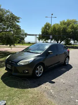 Ford Focus 5P 2.0L SE Plus usado (2014) color Gris Mercurio precio u$s11.500