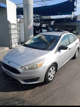 Ford Focus SE usado (2015) color Gris Mercurio precio $86,000