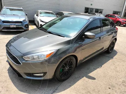 Ford Focus SE Luxury usado (2018) color Gris precio $229,000