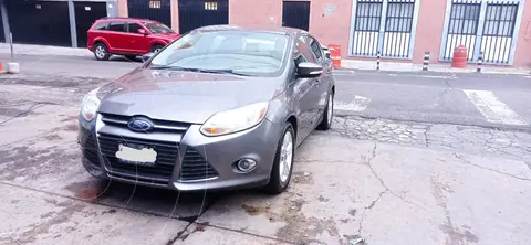 Ford Focus SE Aut usado (2014) color Gris Nocturno precio $150,000