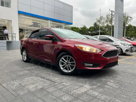 Ford Focus SE Luxury Aut usado (2016) color Rojo precio $220,000