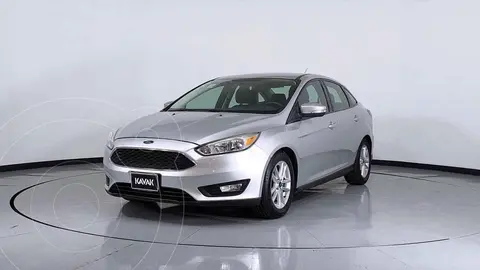 Ford Focus SE Luxury Aut usado (2016) color Plata precio $231,999