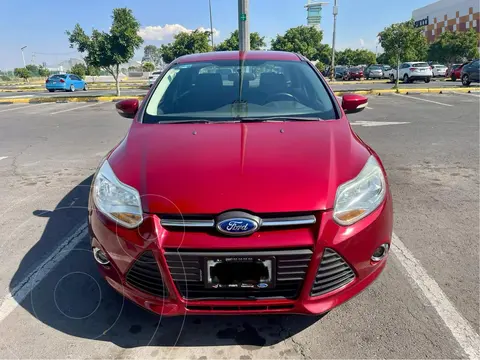 Ford Focus SE Aut usado (2014) color Rojo precio $150,000