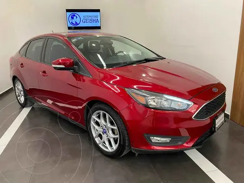Ford Focus SE Luxury usado (2016) color Rojo precio $239,000