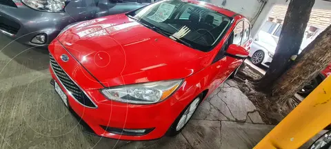 Ford Focus SE Aut usado (2017) color Rojo precio $169,900