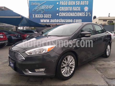 foto Ford Focus Titanium Aut usado (2016) color Gris precio $224,900