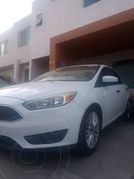 Ford Focus S Aut usado (2015) color Blanco Oxford precio $145,000