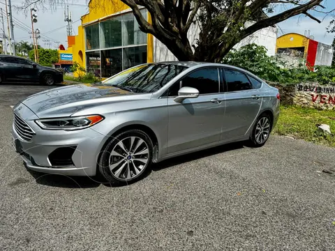 Ford Fusion SEL usado (2020) color Gris precio $290,300