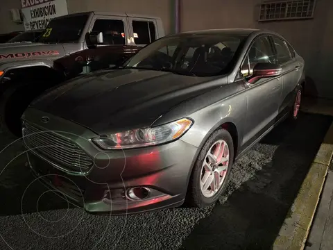 Ford Fusion SE Aut usado (2014) color Gris precio $220,000