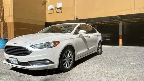 Ford Fusion Titanium usado (2017) color Blanco Oxford precio $265,000