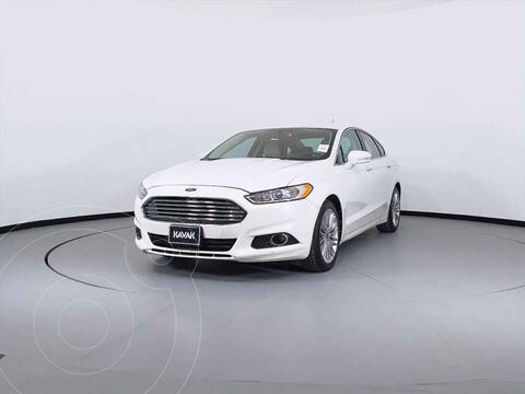 Ford Fusion SE Luxury usado (2013) color Blanco precio $193,999