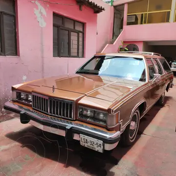 Ford Grand Marquis 4.6 Premium Piel usado (1983) color Marron precio $190,000