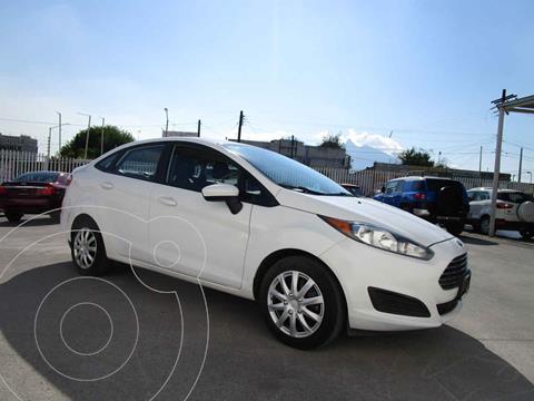 Ford Ikon Ambiente Ac usado (2013) color Blanco precio $99,990