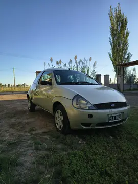 Ford Ka 1.0L Tattoo usado (2004) color Beige precio $5.500.000