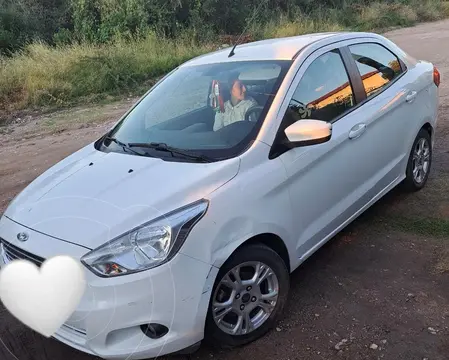 Ford Ka 1.5L SEL usado (2018) color Blanco Oxford precio $9.600.000