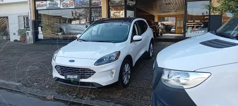 Ford Kuga Hibrida Titanium usado (2022) color Blanco precio u$s43.000