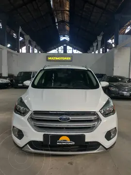 Ford Kuga 2.0L SEL 4x4 usado (2017) color Blanco Oxford precio $8.900.000